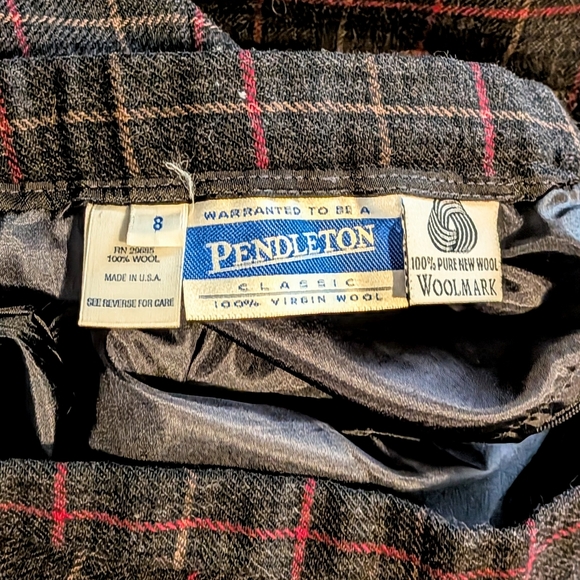 Vintage Pendleton Black and Red Plaid Wool Skirt - Picture 5 of 7